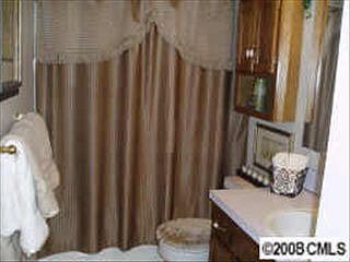 5th image of 428 Rowan Ct