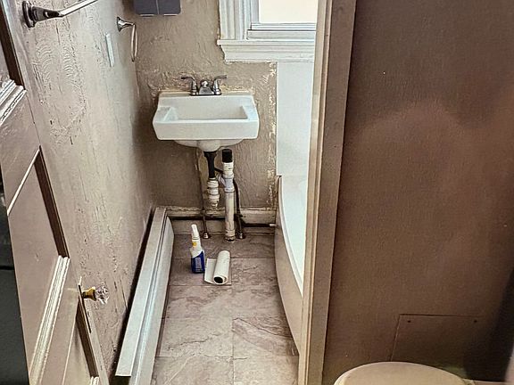 3rd image of 254 Park Ave #3