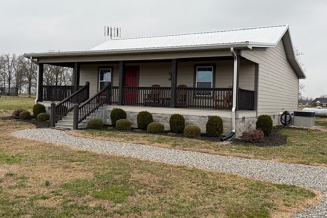 1st image of 148 Staggs Rd