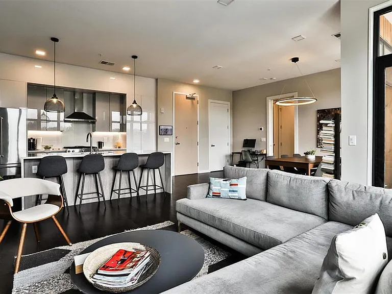 4101 Laclede Ave #403 — Photo 8