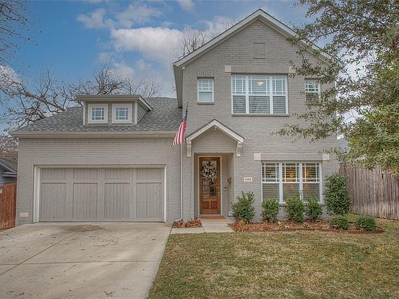 2nd image of 1604 Belle Pl