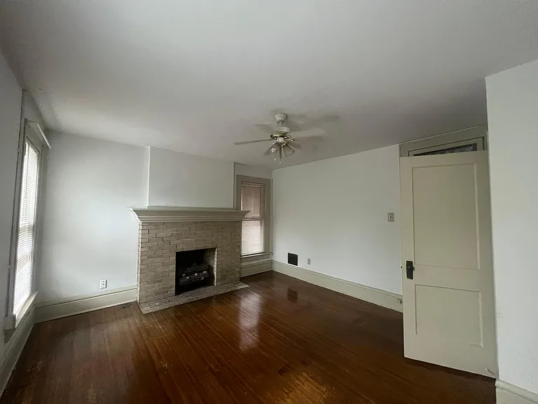 339 W 6th Ave — Photo 6