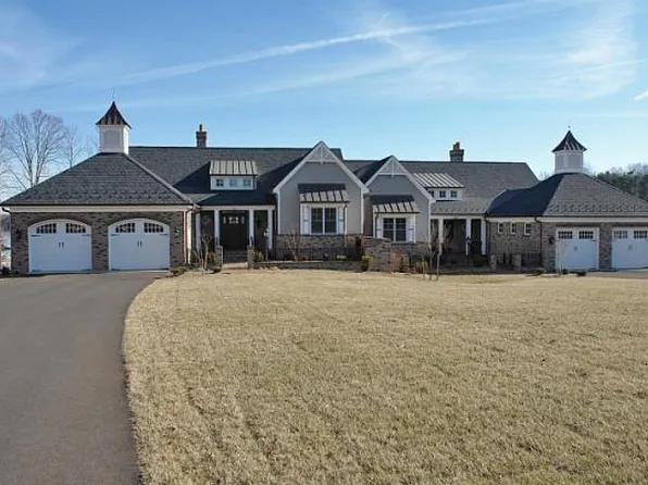 85 Grande Villa Dr, Penhook, VA 24137