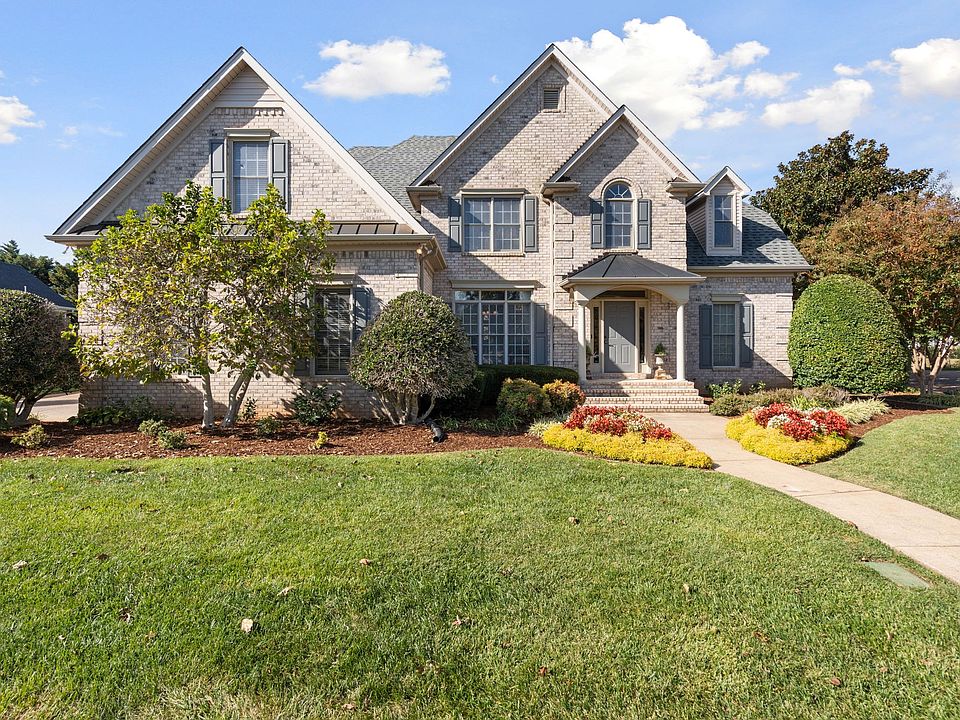 1st image of 2041 Prestwick Dr