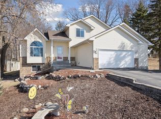 100 Benton St E, Cologne, MN 55322