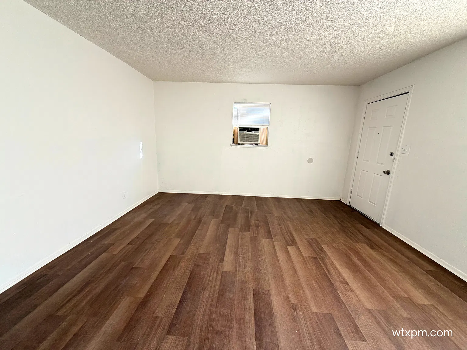 2 bed, 682 sqft, $800 — Photo 2