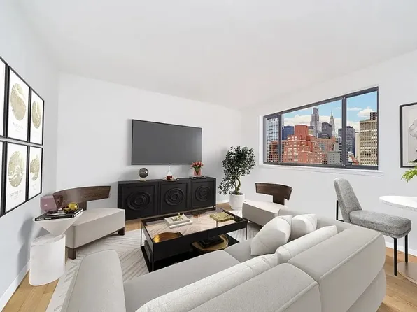 312 East 30th Street image 1 of 8
