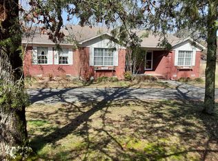 20 Woodland Dr, Russellville, AR 72802