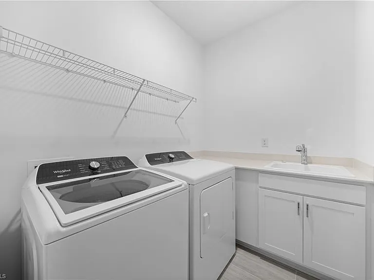 4246 Sonoma Oaks Cir — Photo 25