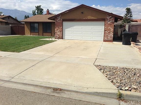 3rd image of 15650 Montgomery Dr