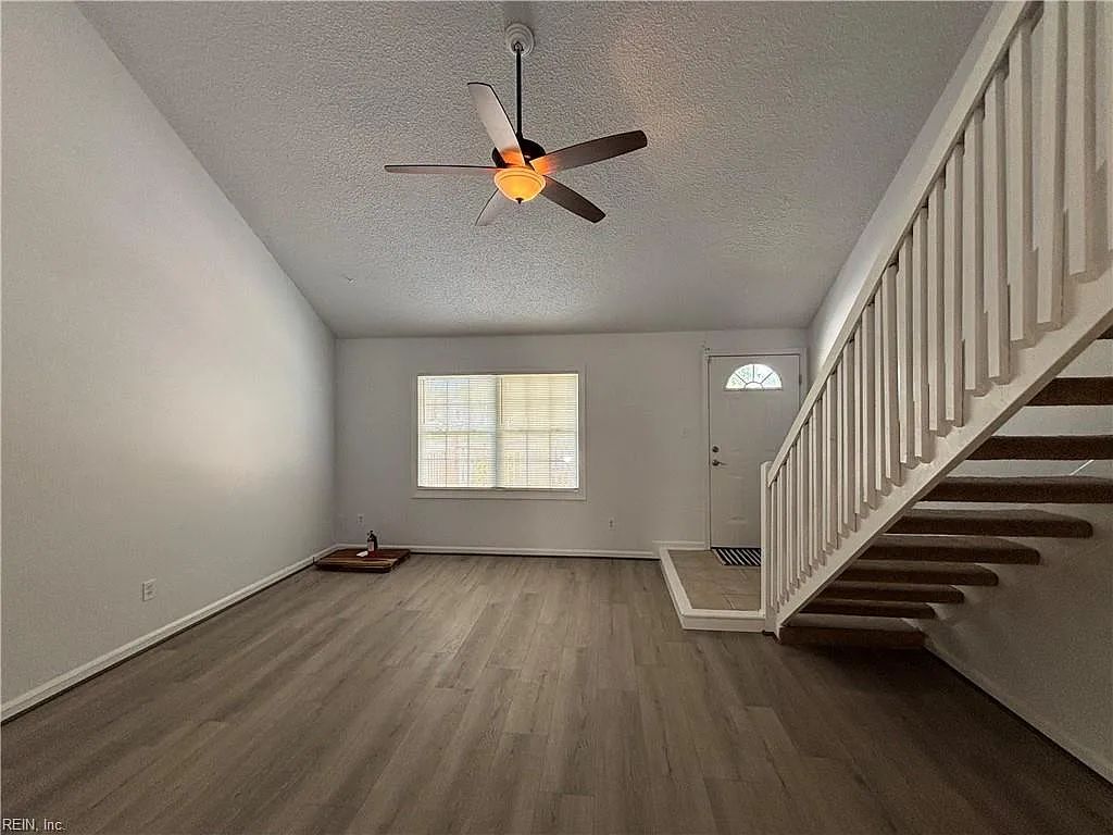2 bed, 2.0 bath, 1224 sqft, $1,895 — Photo 4