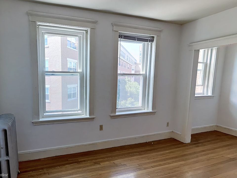 143 Park Dr. #31 Boston - Fenway Unit Photo 1