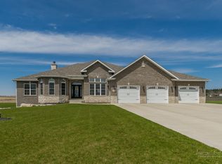 2944 N 4459th Rd, Newark, IL 60541