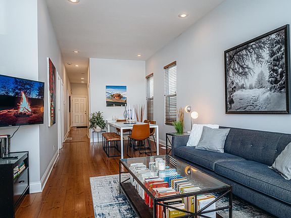 2nd image of 1651 N Sawyer Ave #1