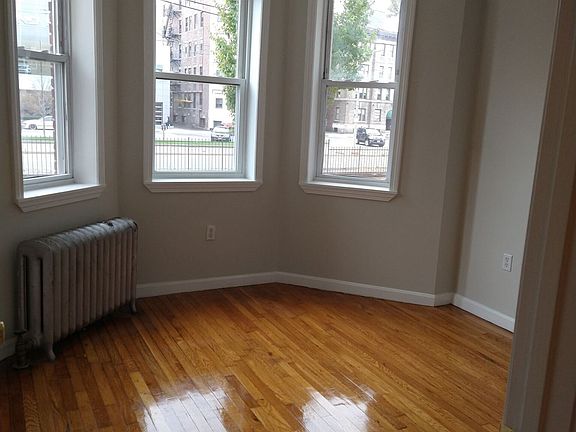 1189 Commonwealth Ave. #2 Boston (Allston) Shared Unit Pho