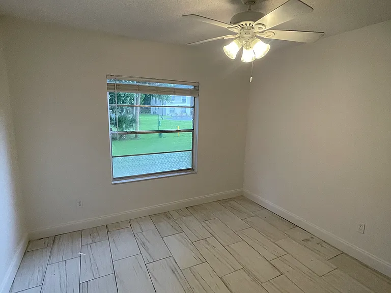 418 Banana Cay Dr #D — Photo 7