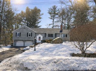 32 Doncaster Cir, Lynnfield, MA 01940