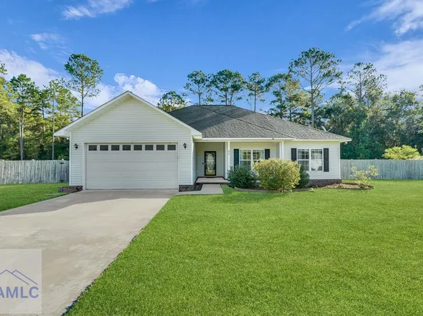 31 Carson St NE, Ludowici, GA 31316