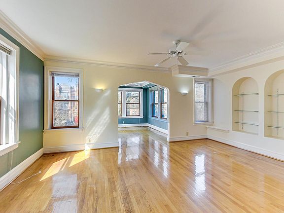 4th image of 4229 N Ashland Ave #2