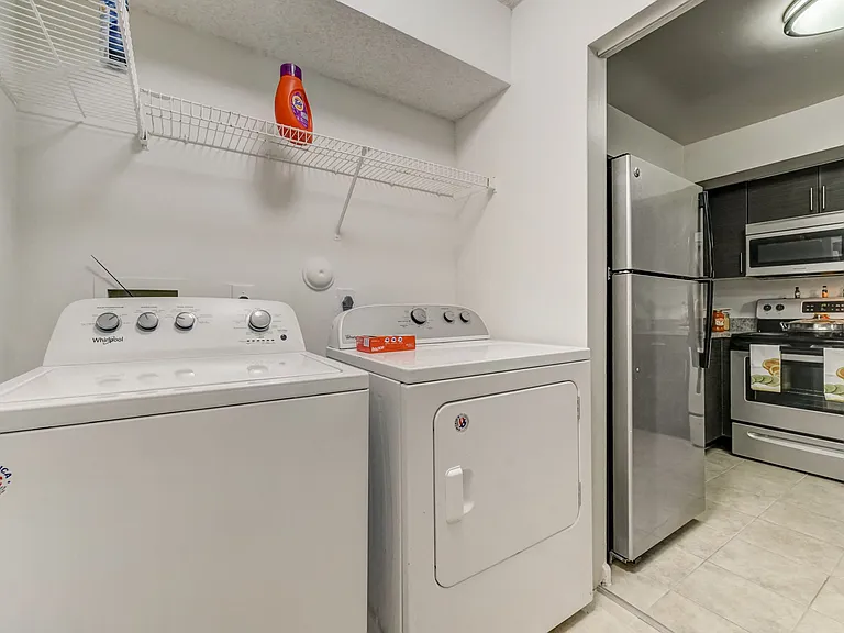 Pembroke Pines Landings Apartments — Photo 31