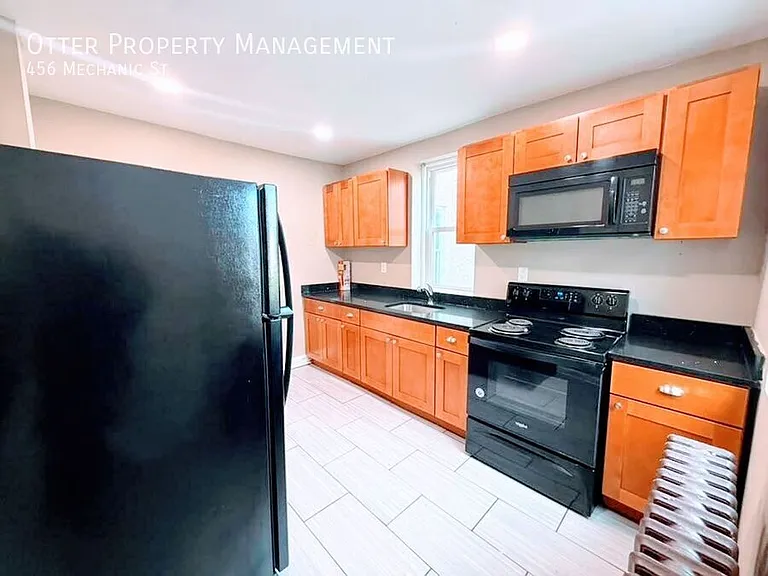 456 Mechanic St — Photo 12