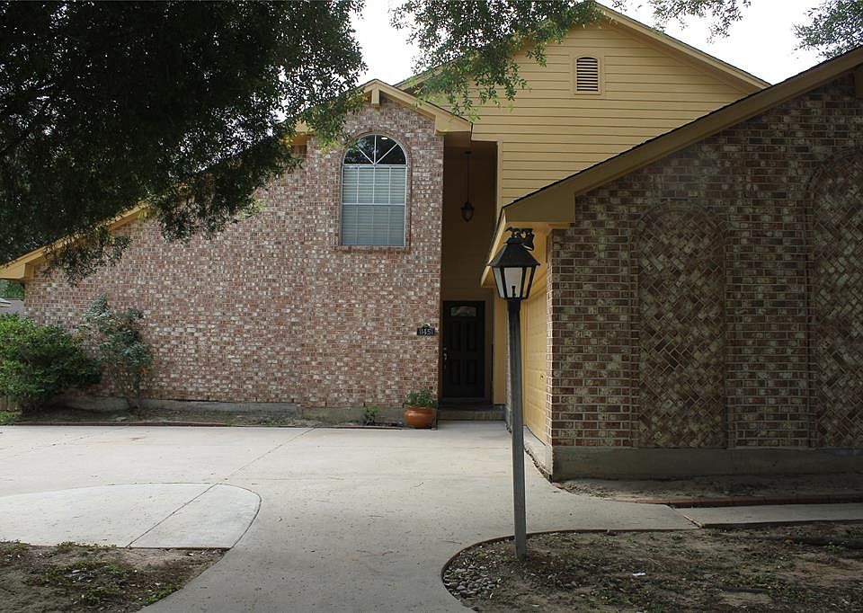 1st image of 11451 Woodviolet Dr