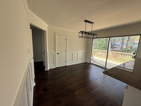 5th image of 1071 Pinedale Dr SE