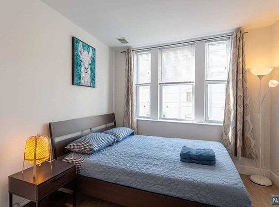 5th image of 434 W Side Ave #1600