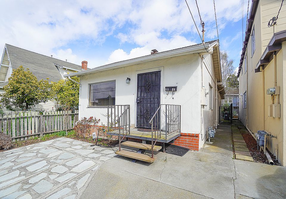 1st image of 1121 Stannage Ave