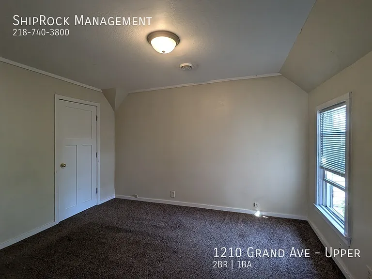 1210 Grand Ave #UPPER — Photo 7