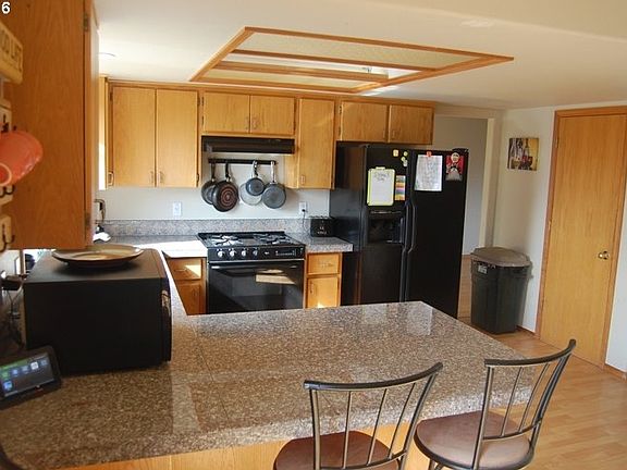 3rd image of 6303 NE 106th Cir