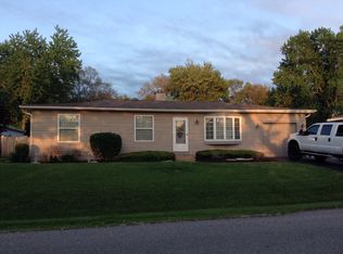 2706 Sterling Dr, McHenry, IL 60050