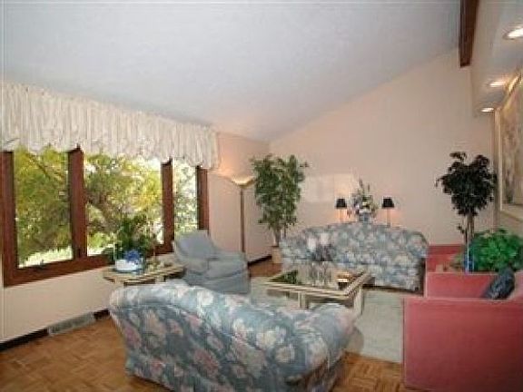 4th image of 5338 Pin Oak Cir
