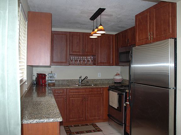 4th image of 2729 Oak Park Way #108