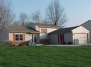 8791 Fairlane Dr, Olmsted Township, OH