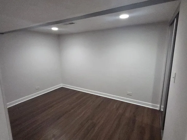 2431 S Christiana Ave #R — Photo 7