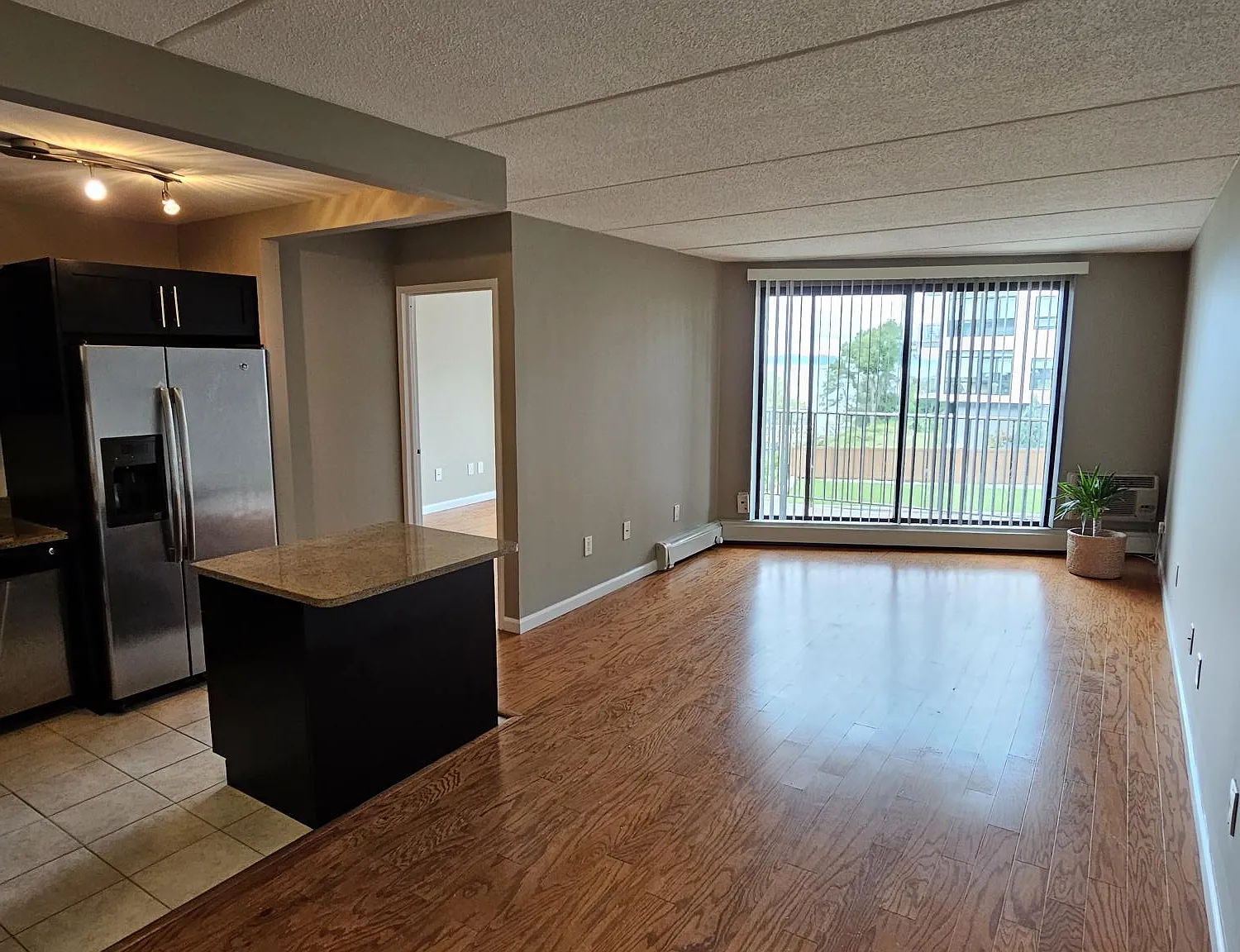 1 bed, 675 sqft, $2,700 — Photo 1