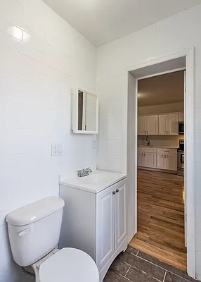 Rented by Nooklyn NYC LLC | media 9