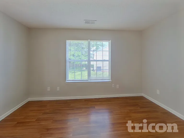 6417 Sunman Rd — Photo 2