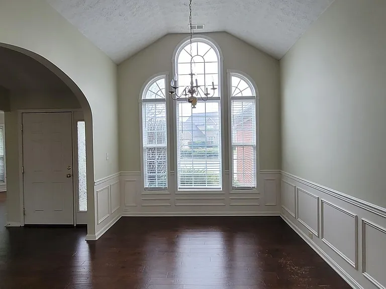 5603 Collington Ct — Photo 10