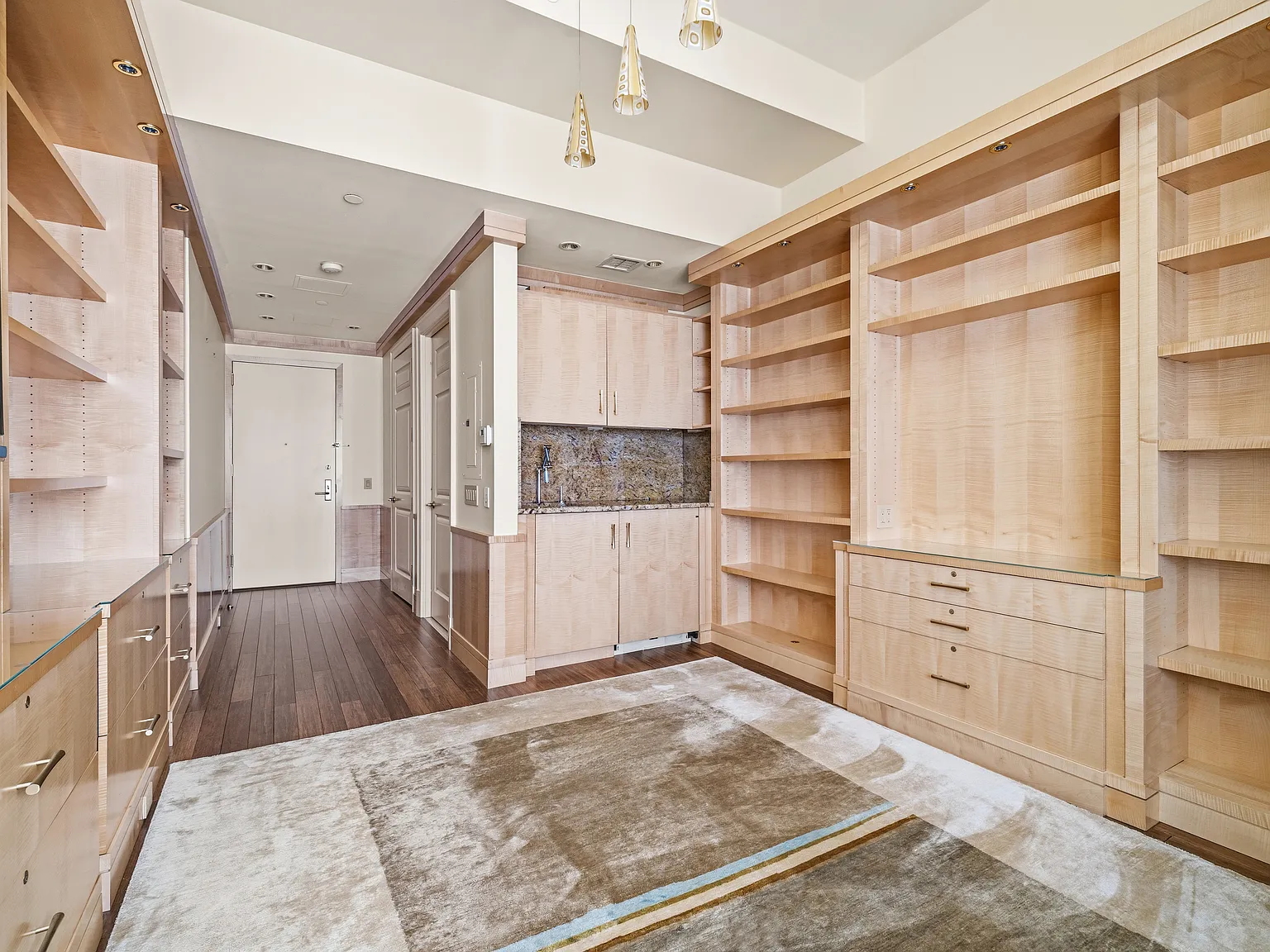 15 Central Park West — Photo 3
