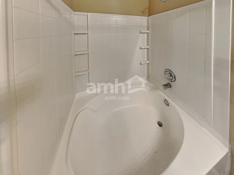 149 Ashwood — Photo 13