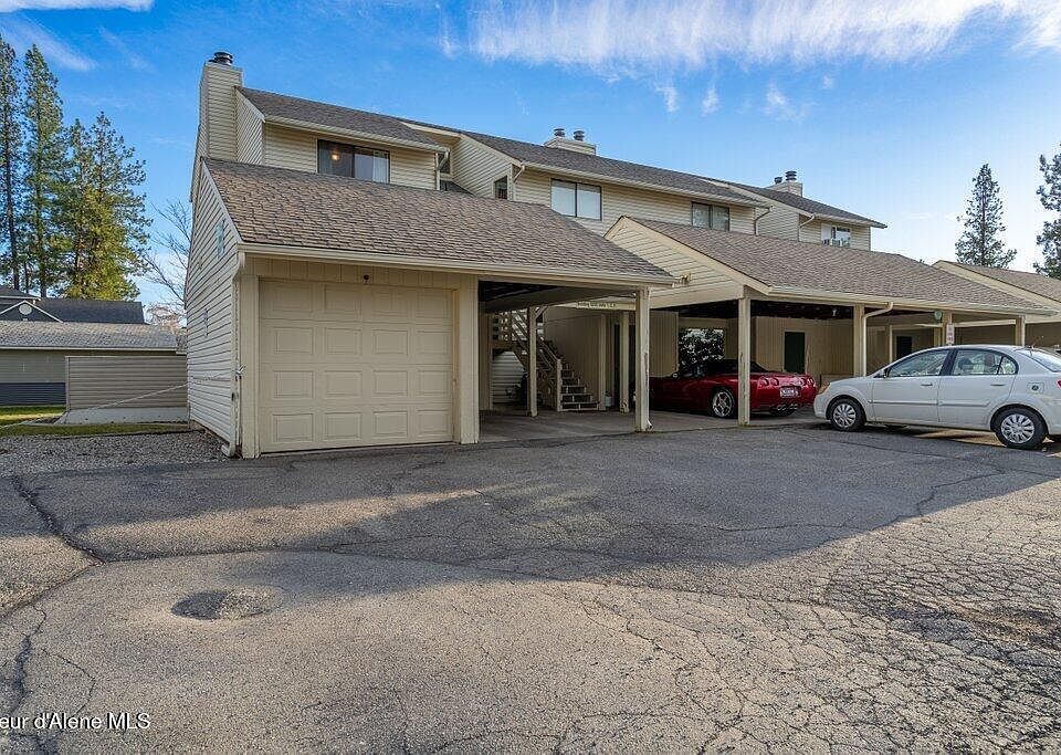 1st image of 8205 N Ridgewood Dr APT 3