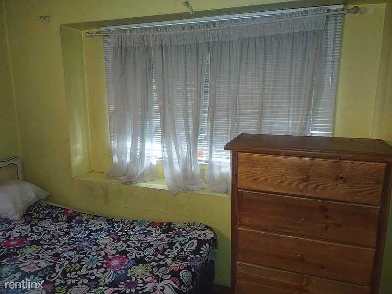 1st image of 7352 Skyline Dr