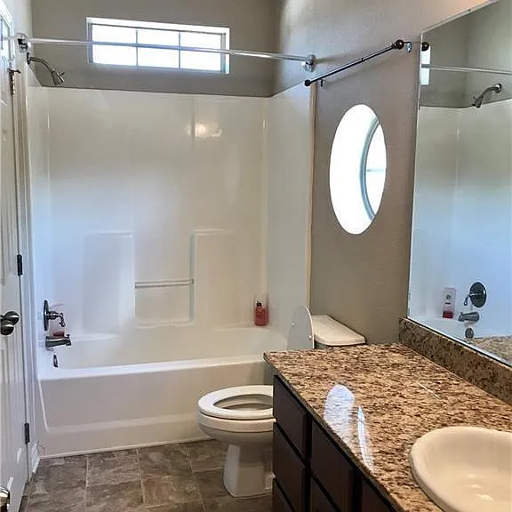140 Forest Dr — Photo 16