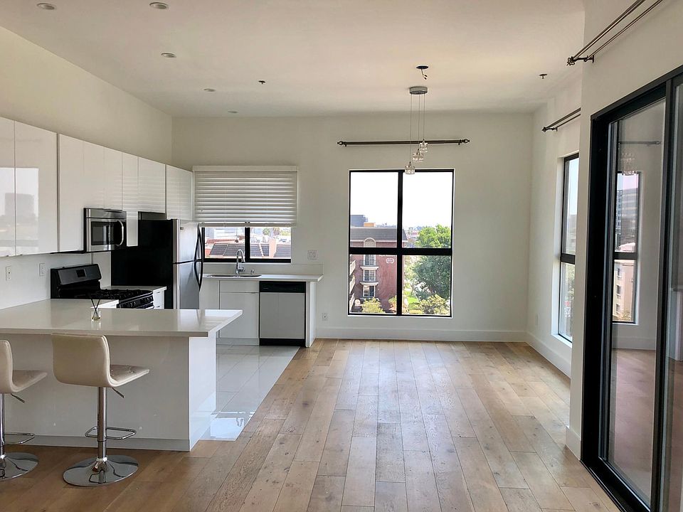 8811 1 2 Burton Way 510 West Hollywood CA 90048 Zillow