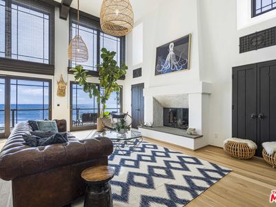 24460 Malibu Rd, Malibu, CA, 90265