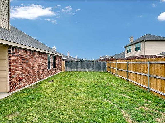 4th image of 8937 Weller Ln
