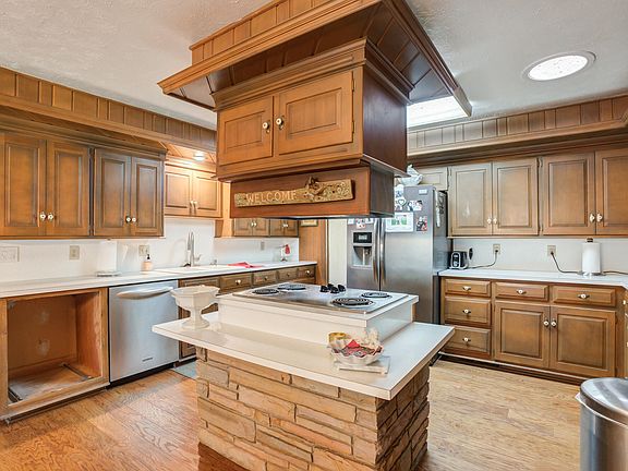 2nd image of 4509 13th St