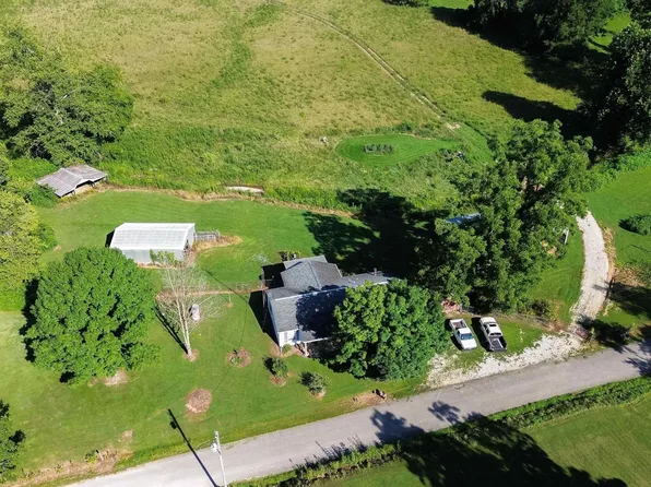 6783 Stogsdill Rd, Bloomington, IN 47404